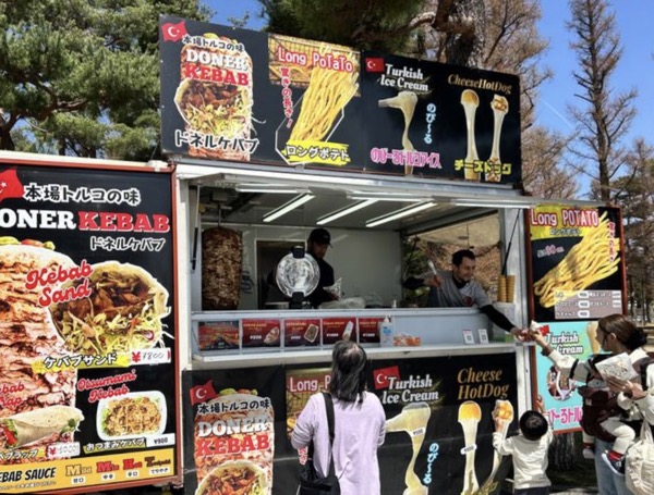 JAPON KEBAB のロゴ